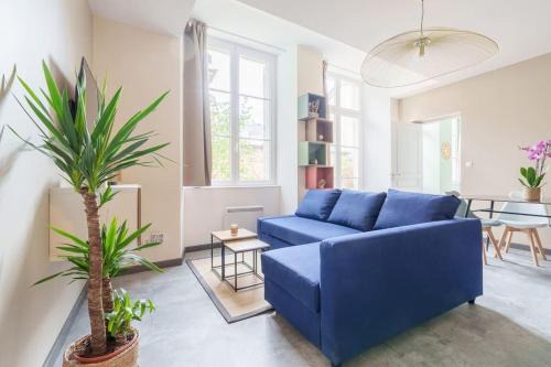Chaumont Apartment | Appartement lumineux avec cour