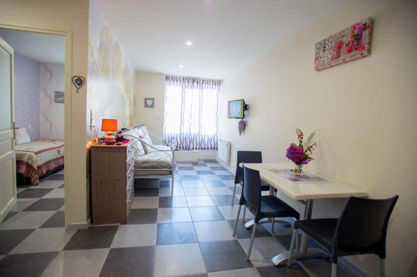 Bagneres-de-Bigorre Apartment | Appartement Romantique