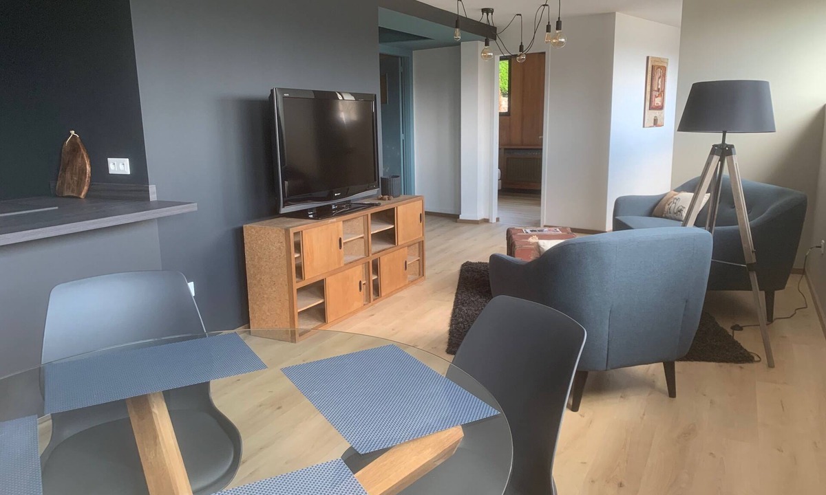 Epinal House | Atypical apartment near the station
