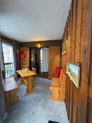 Montferrier Apartment | Au Pied des Pistes - Monts d'Olmes