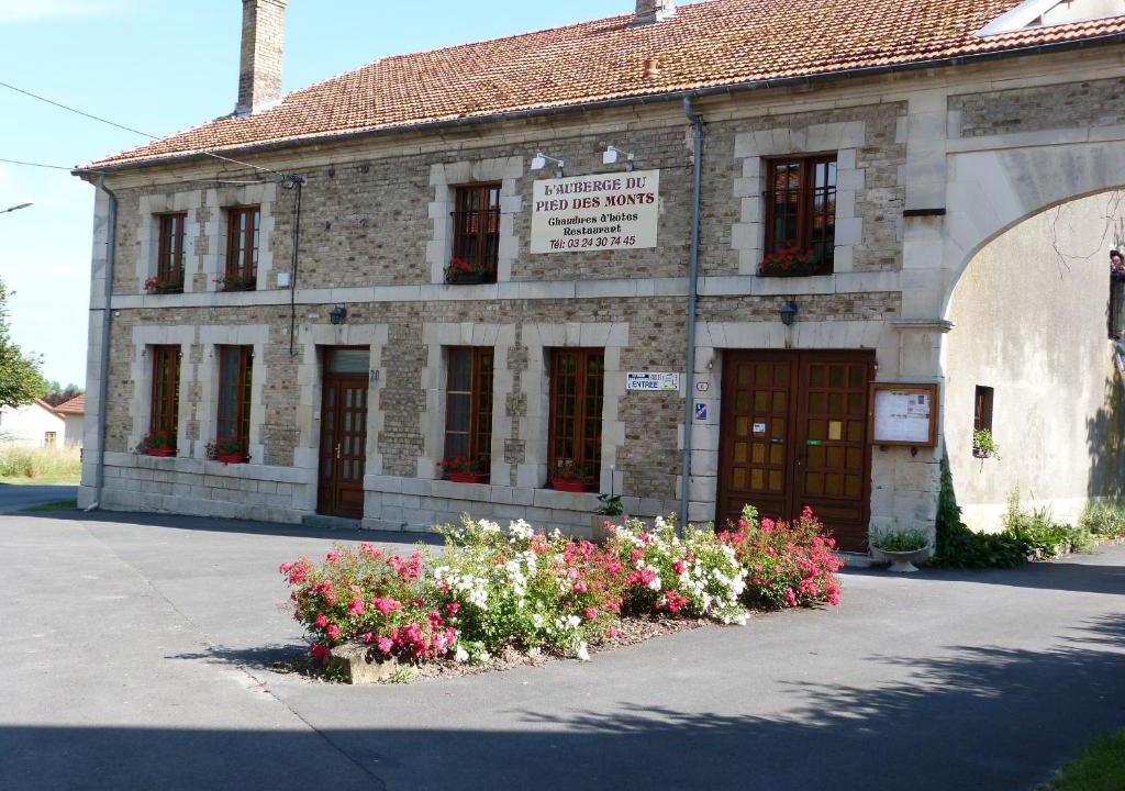 Grivy-Loisy Bed & Breakfast | auberge du pied des monts