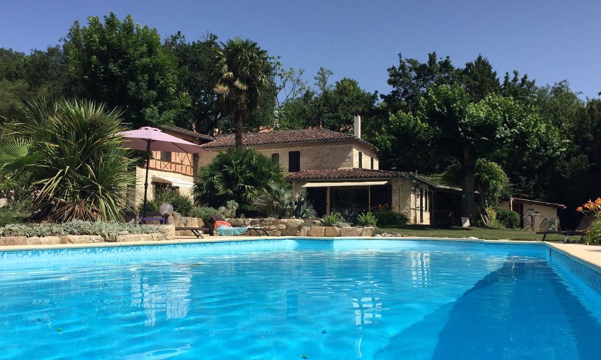 Auch House | Auch, Luxury house 1km from the center and quiet, swimming pool, park, wifi,