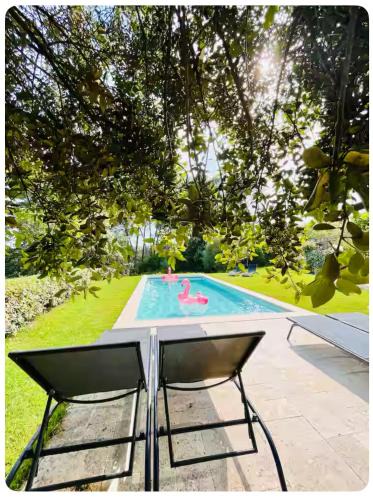 Le Beausset Bed & Breakfast | Authentique bergerie en pierre avec jacuzzi privé piscine et massages La grange des amoureux