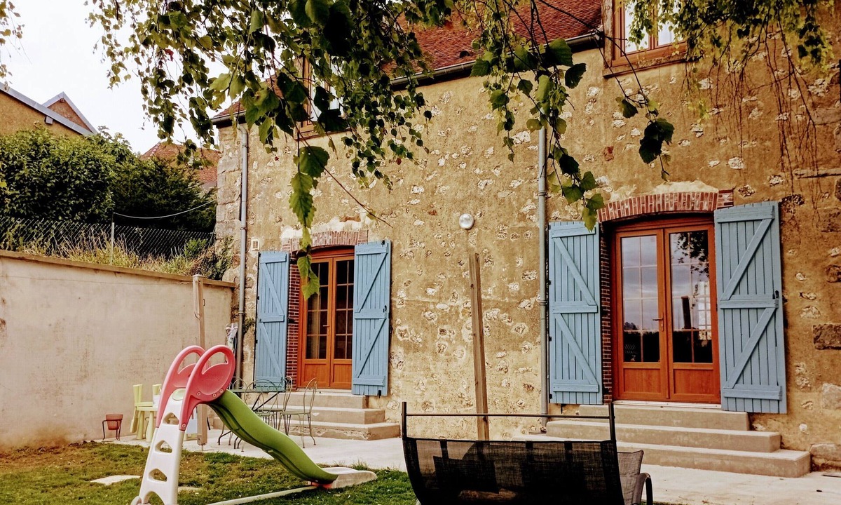 Broyes House | Aux souvenirs d'Antan