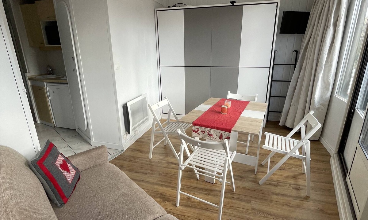 Avoriaz Apartment | Avoriaz - charming studio with balcony in the heart of the resort