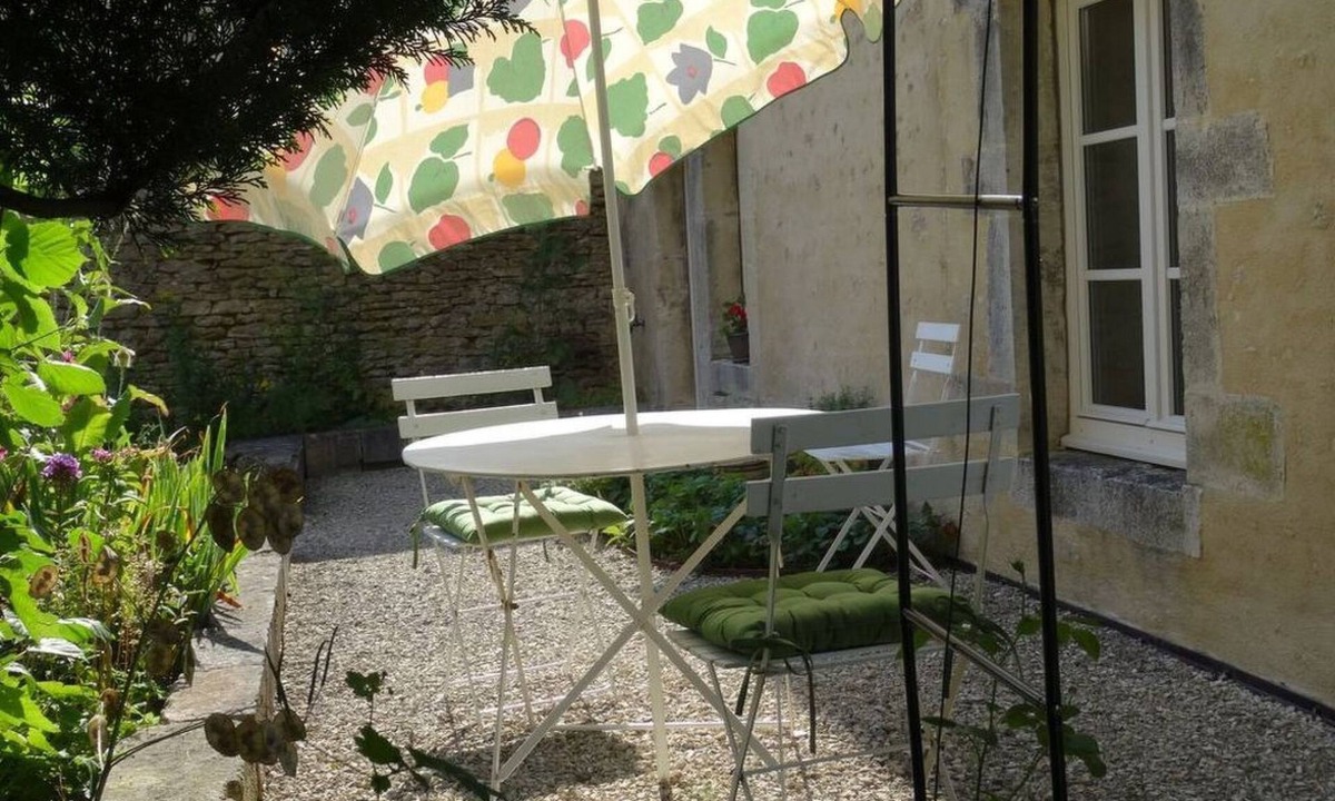 Trampot House | Bévau: Frankreich erleben mit Bio-Frühstück und täglichem Putz-Service by Interhome
