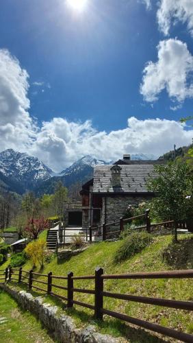Bannio Anzino Ski Chalet | Baita "il Fieniletto"