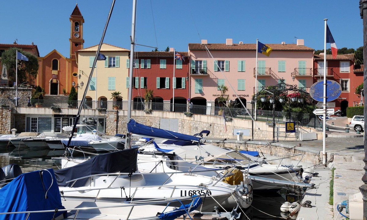 Saint-Jean-Cap-Ferrat Apartment | Beautiful spacious apartment in centre of village, very quiet and sunny