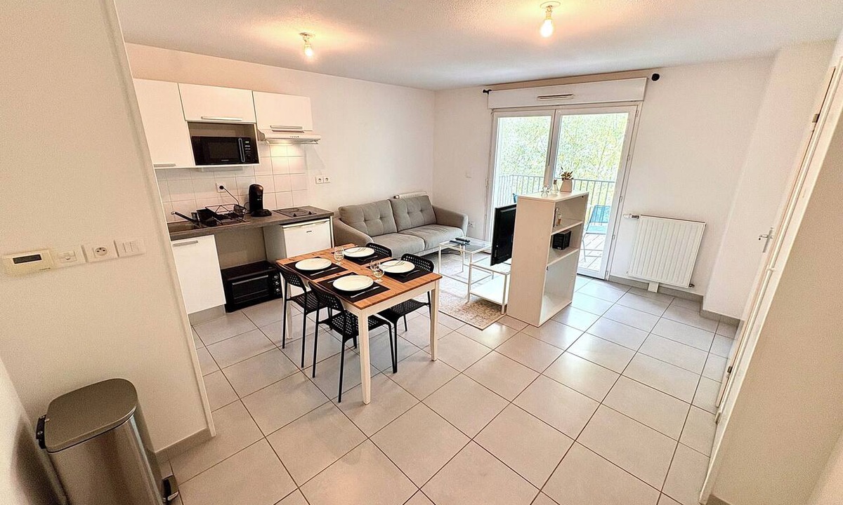 La Bottiere Apartment | Beautiful apartment with terrace in central Nantes