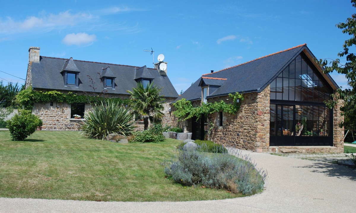 Goudelin House | Beautiful restored Breton farmhouse
