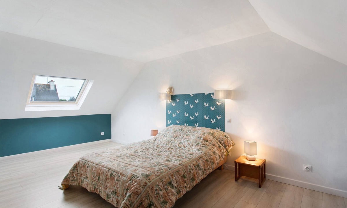 Etables-sur-Mer Bed & Breakfast | Bed and Breakfast 'Chez Lydie' with Shared Terrace, Shared Garden and Wi-Fi
