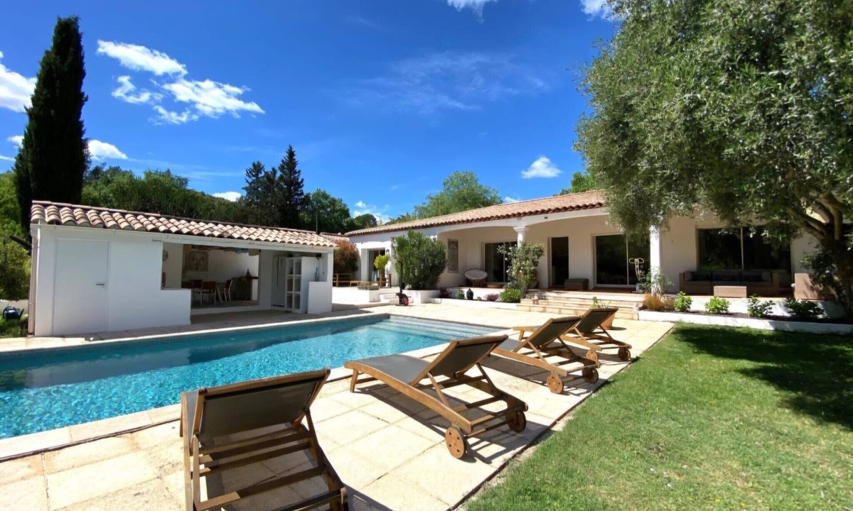 Le Val Bed & Breakfast | Bed & Breakfast «Pomme reinette» – Shared Pool, Wi-Fi & Air Conditioning