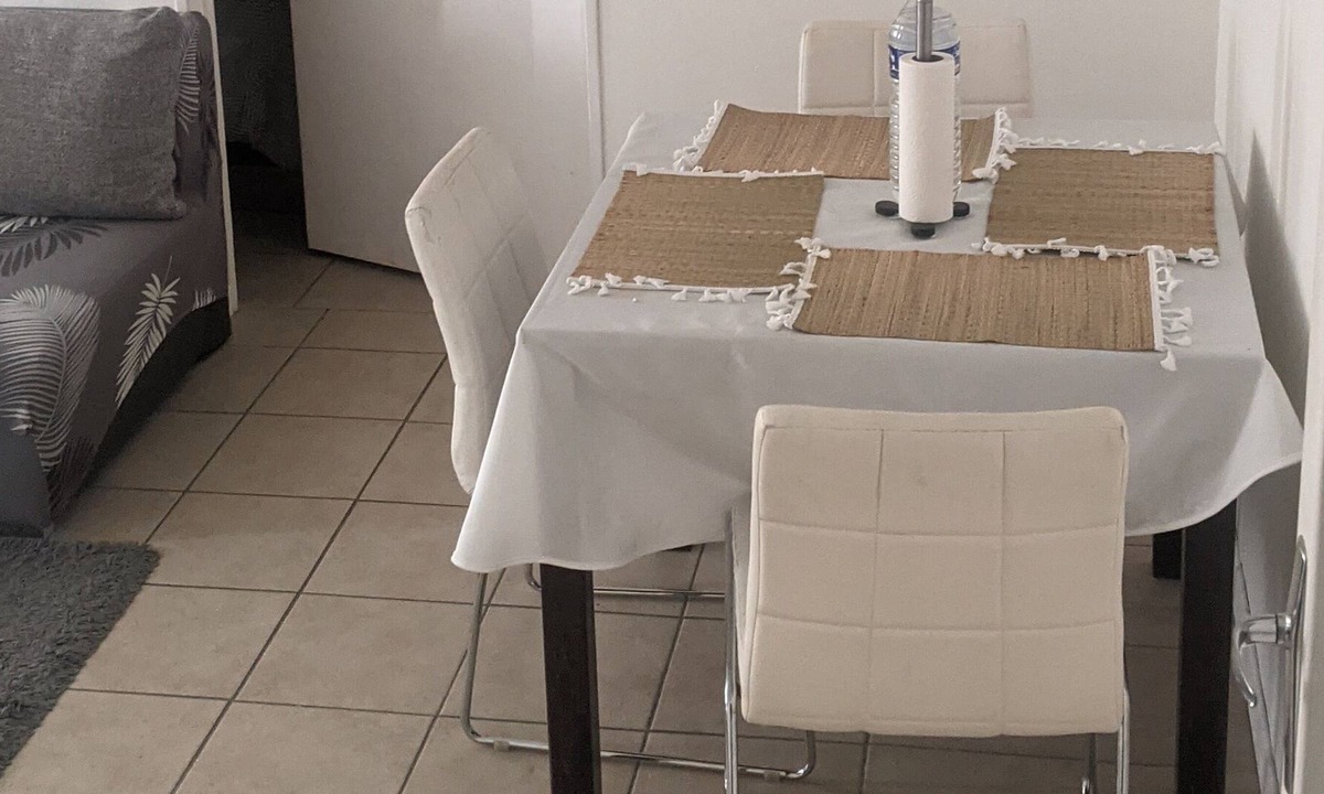 La Chapelle-Saint-Luc Apartment | Bel Appartement Sécurisé, Calme et Sans Vis-à-vis, Proche de Toutes Commodités
