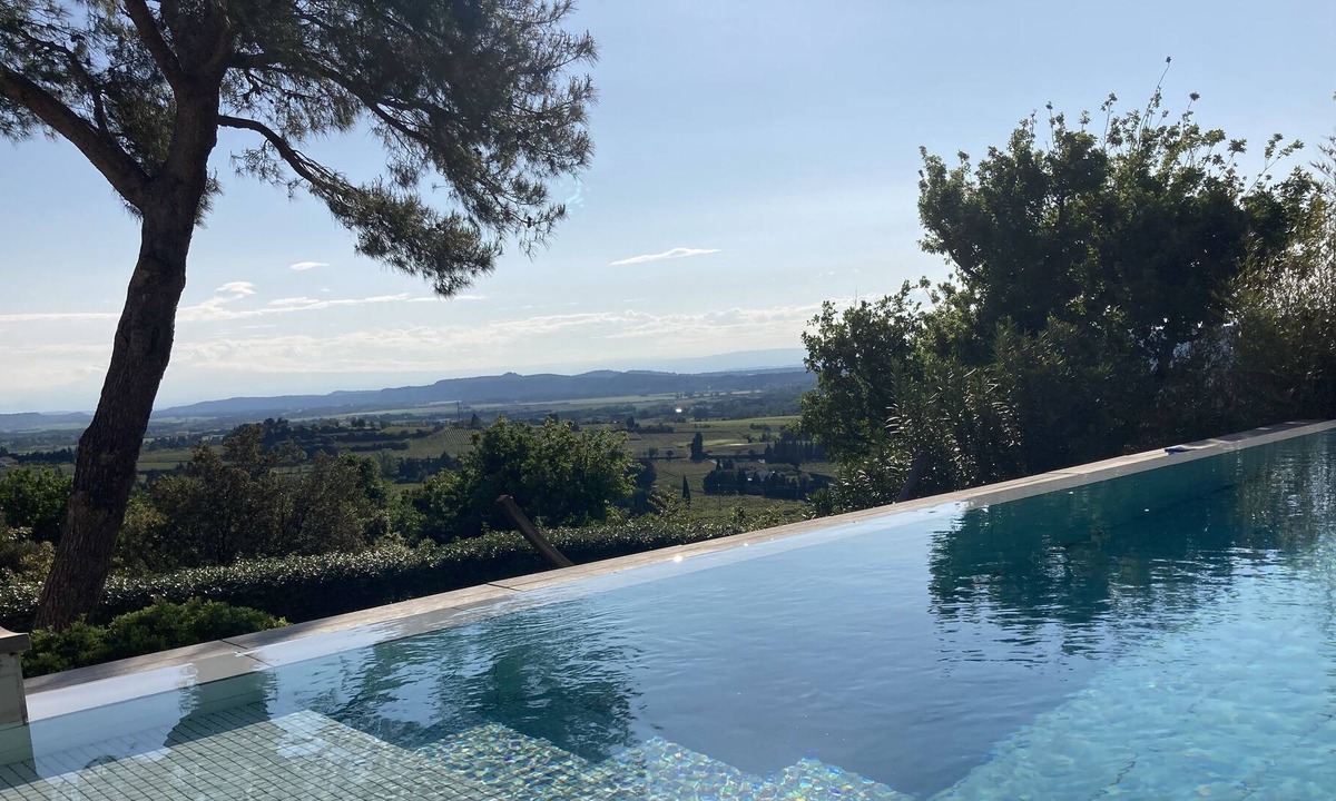 Rochefort-du-Gard Villa | Belle Villa Contemporaine de 280 m² Avec une vue Exceptionnelle