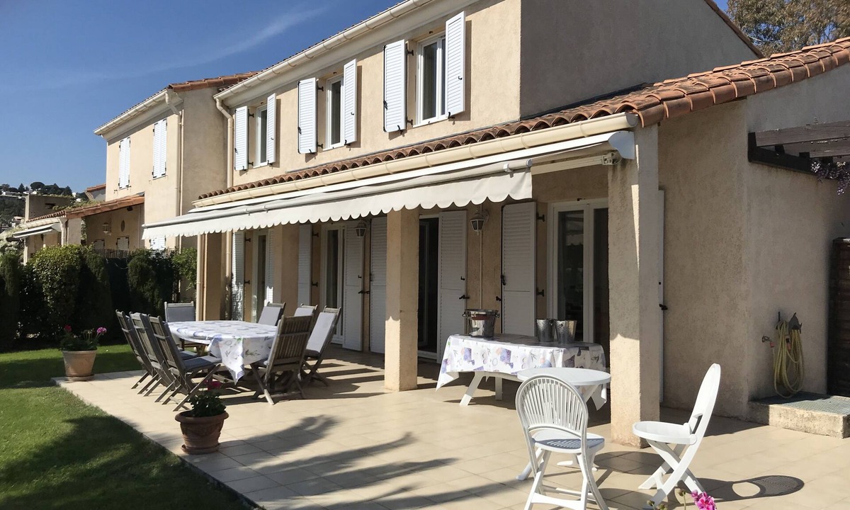 Biot Villa | Biot/Antibes - Villa Soleil - family home - AC and internet