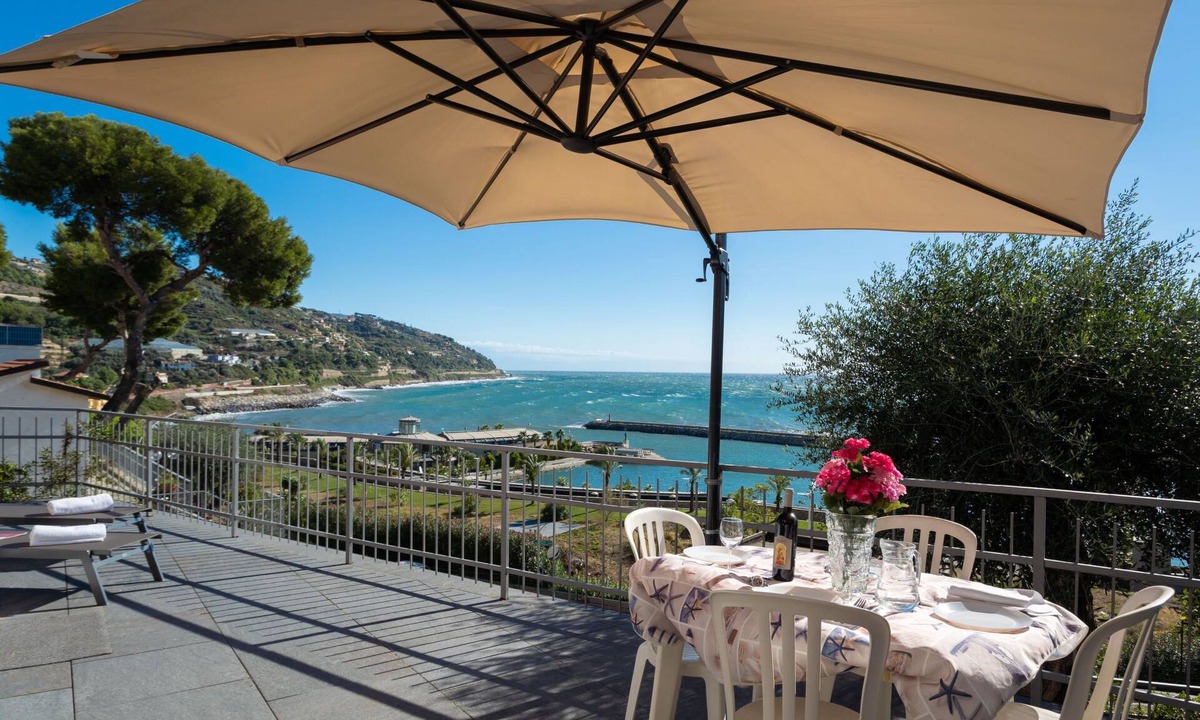 San Lorenzo al Mare House | Bouganvilla (SLR402) by Interhome