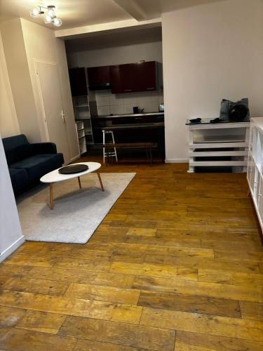 Capucins - Victoire Bed & Breakfast | Bourse du travail - Bordeaux centre