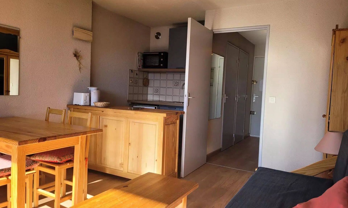 Pra Loup Apartment | Bright and spacious studio for 4 people, with a balcony and a beautiful view of the valley