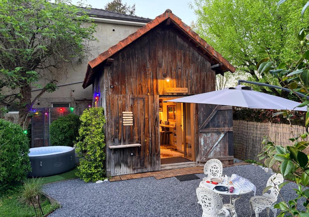 Pau-Sud Ski Chalet | Cabanon Historique avec Jacuzzi Privé & Jardin - Pau