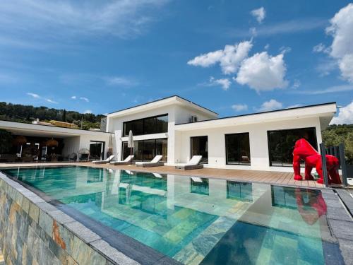 Bandol House | California Baïa Bandol Villa
