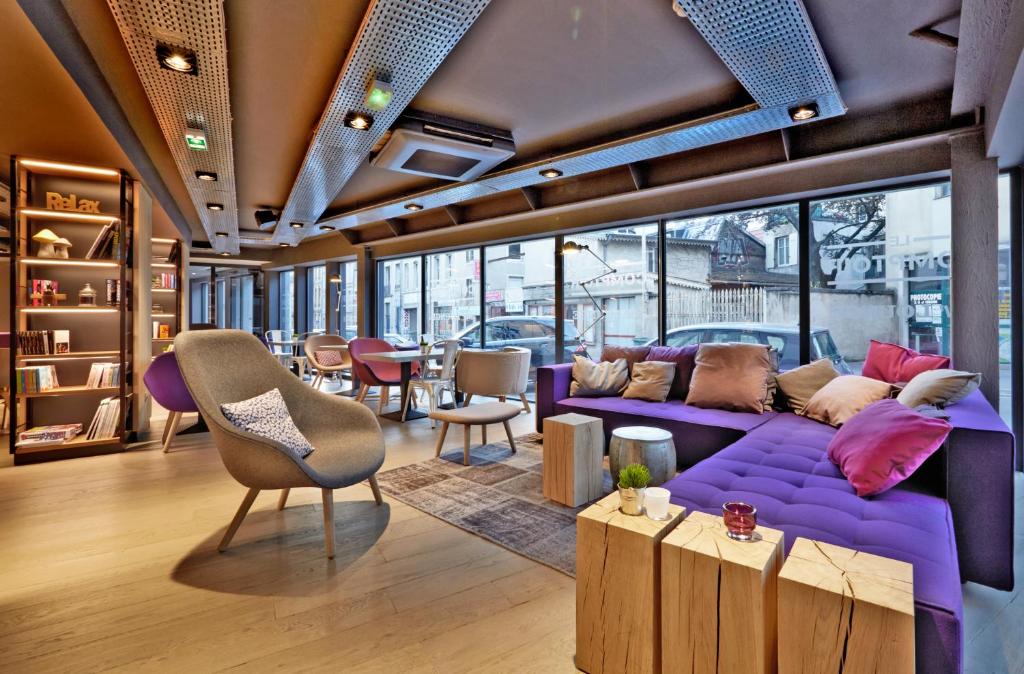Saint Nicolas - Charles III - Ville vieille - Trois Maisons - Leopold Hotel | Campanile Nancy Centre - Gare