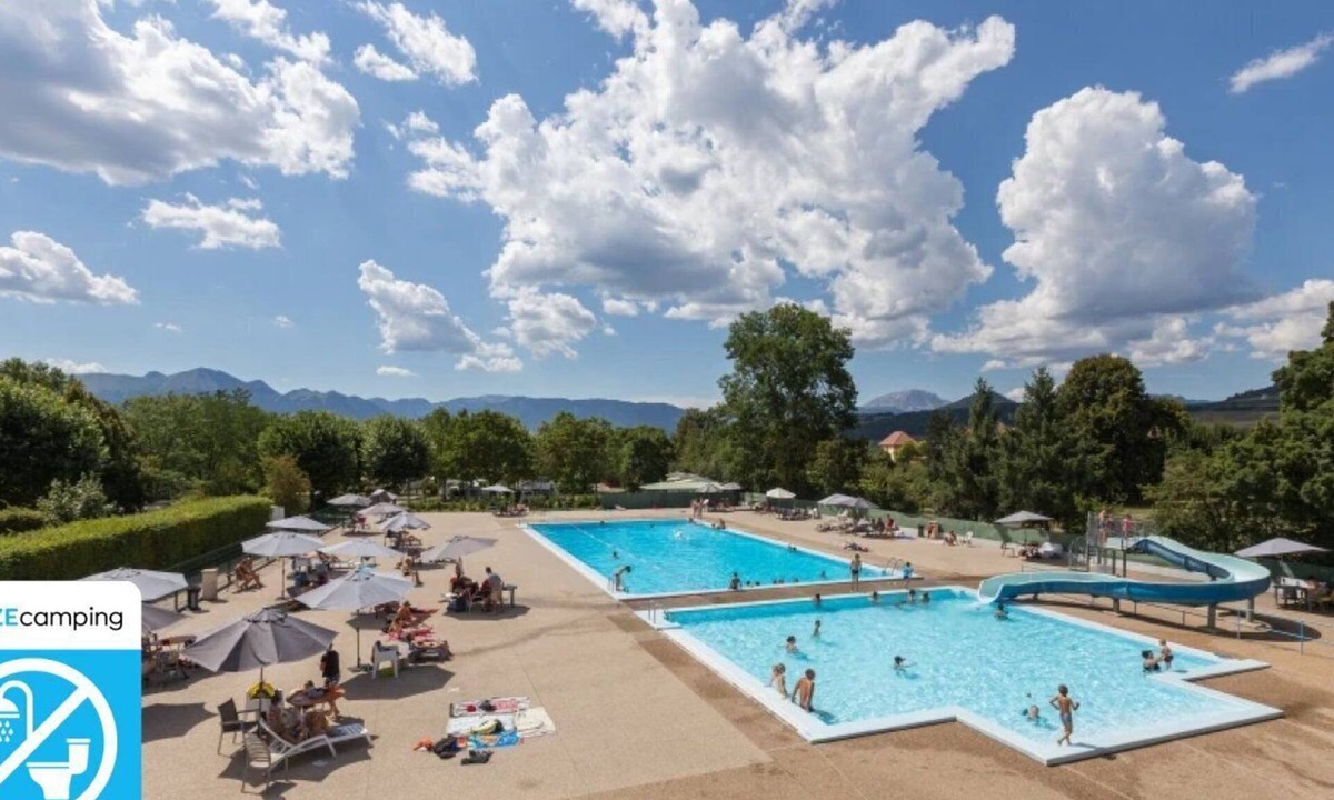 Mens House | Camping 3 étoiles - Piscine - ccbgaai