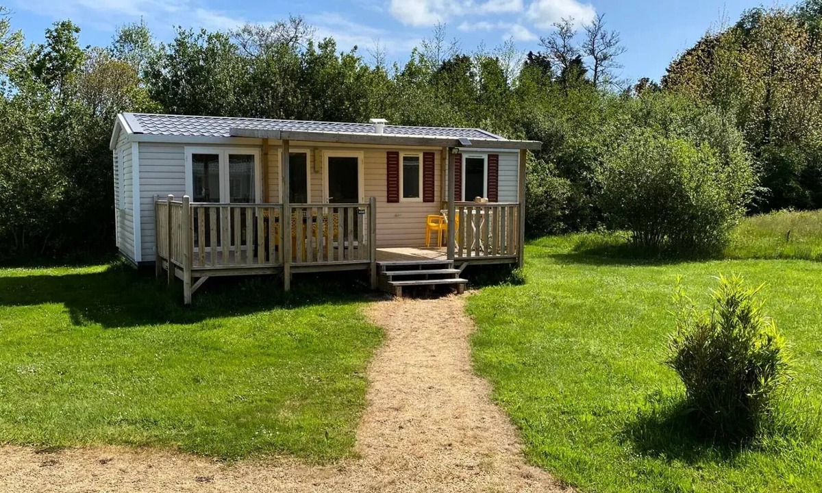 Plougasnou House | Camping maeva Respire Le Domaine de Mesqueau * - Mobile Home SIMPLY Riviera 4 Rooms 6 people + TV
