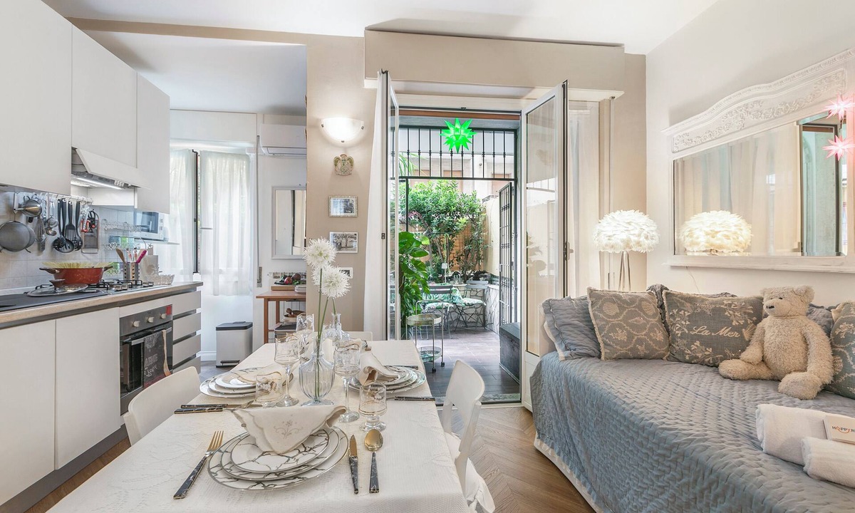 Alassio Apartment | Casa Amorosa Town Center with Terrace and A/C, Alassio, Italy