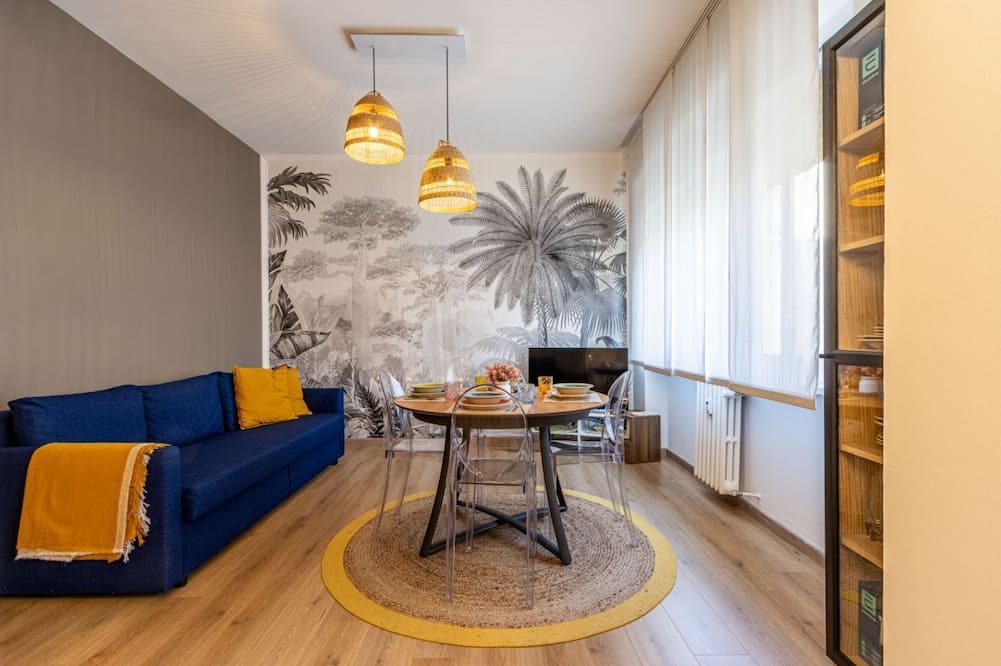 Arona Apartment | Casa Giada - Arona center - 500m from the lake - Wi-Fi