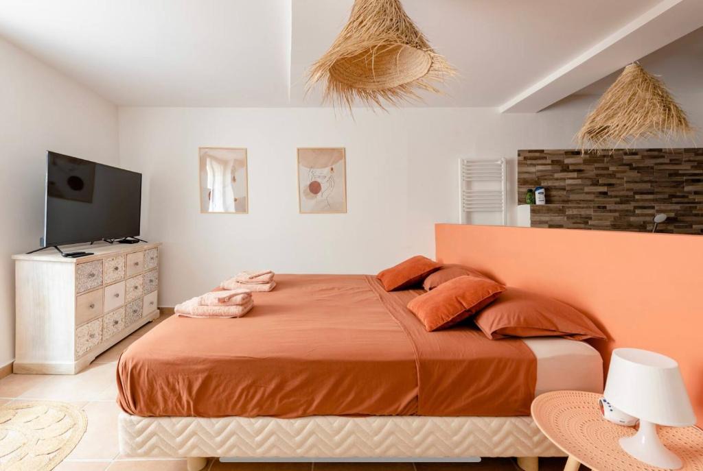 Montfort-sur-Argens Apartment | CASA RELAX Appart cocooning dans village provençal