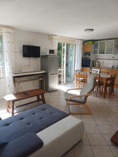 Mauleon-Barousse Apartment | Cazharil