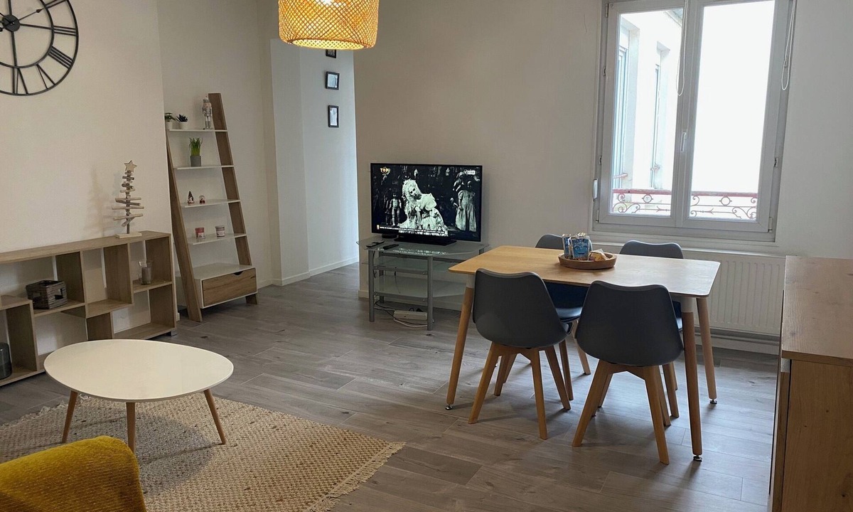 Jamin Apartment | Central in city center with 2 well-separated double bedrooms/WIFI/easy parking