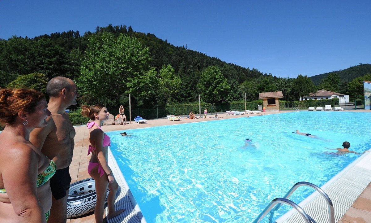 Celles-sur-Plaine Ski Chalet | Chalet 4 étoiles - Piscine - ccbg0aa