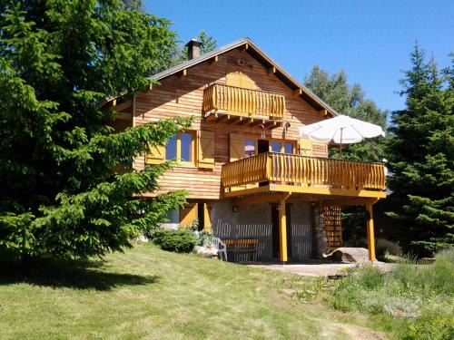 Ax-les-Thermes Ski Chalet | Chalet chaleureux à Ax-les-Thermes avec vue sur la montagne