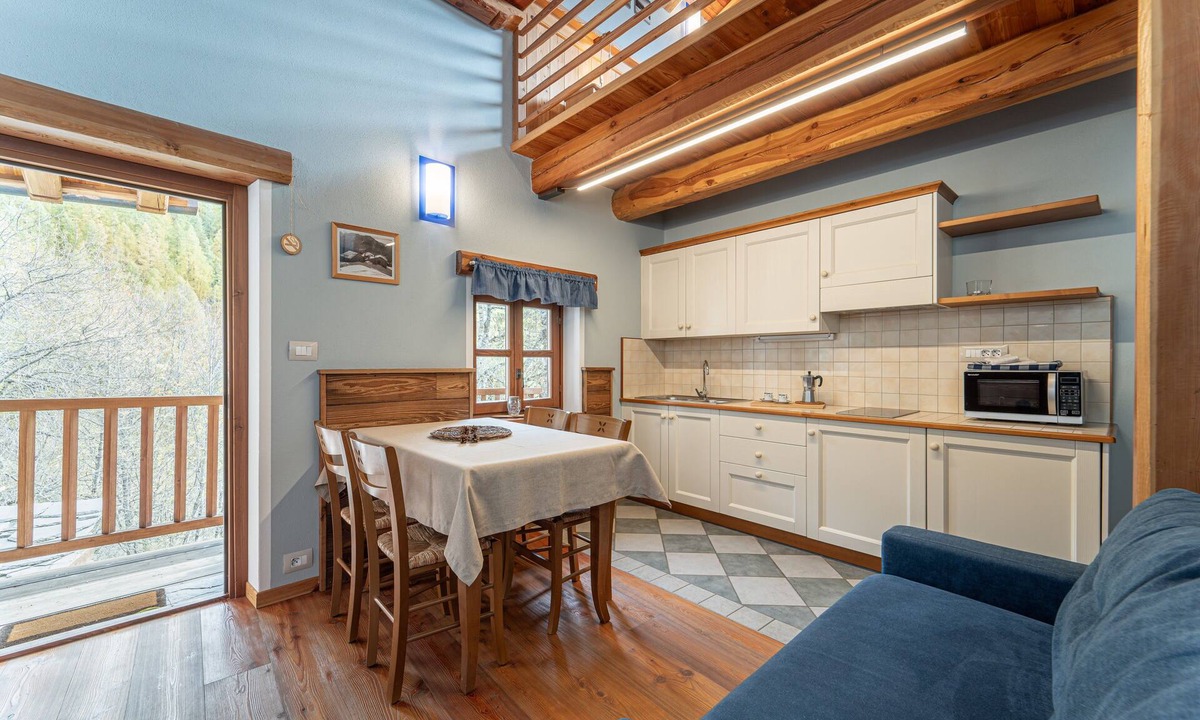 Marmora Ski Chalet | Chalet 'Civico 8' with Mountain Views, Shared Garden and Wi-Fi