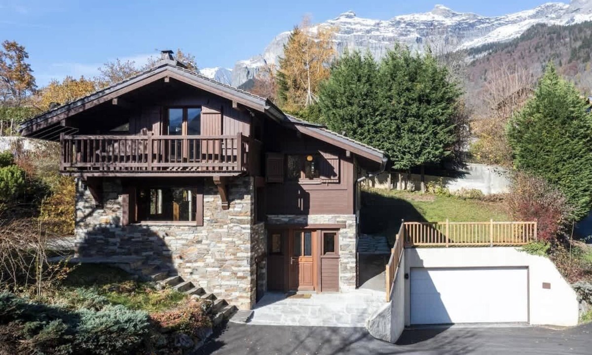Servoz Ski Chalet | Chalet Cusco Spacious 4 Bed Traditional Chalet Servoz