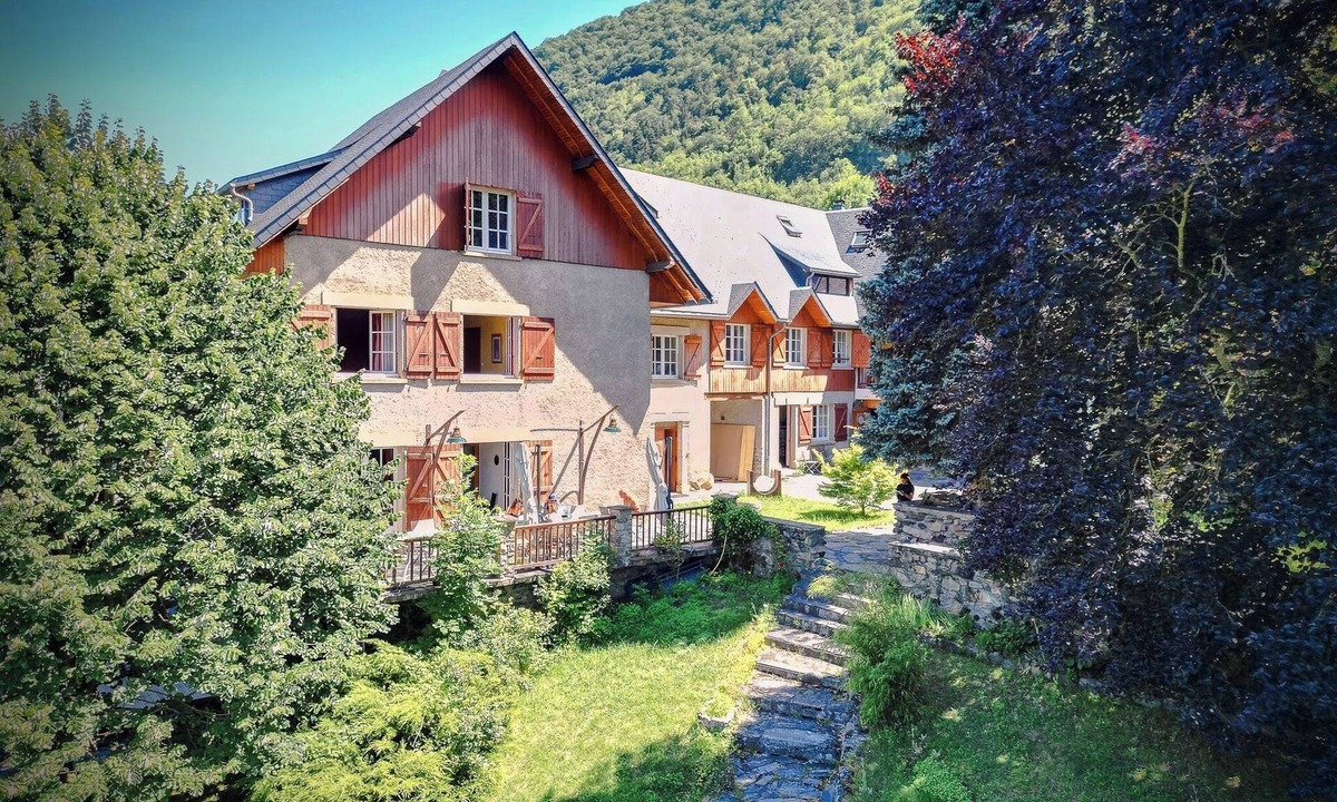 Guchan Ski Chalet | Chalet for 15 people | Incredible view, Terraces & Gardens near St Lary