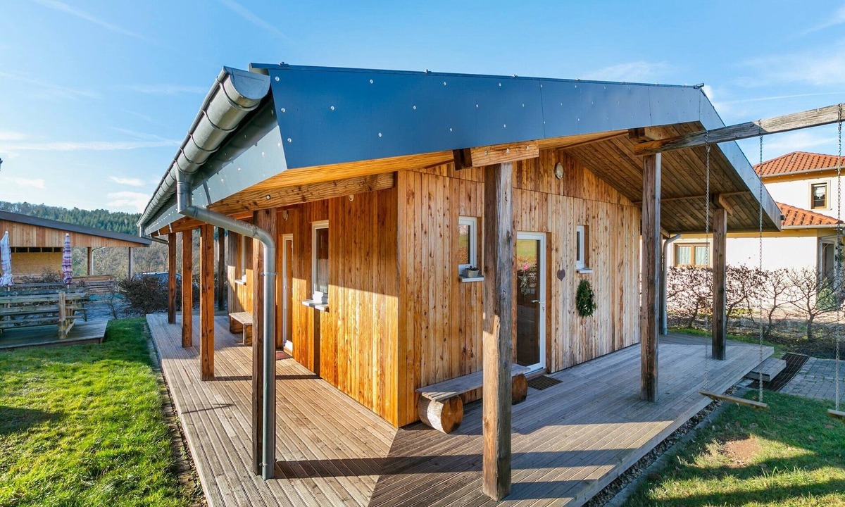 Harreberg Ski Chalet | Chalet in Harreberg with Garden Views