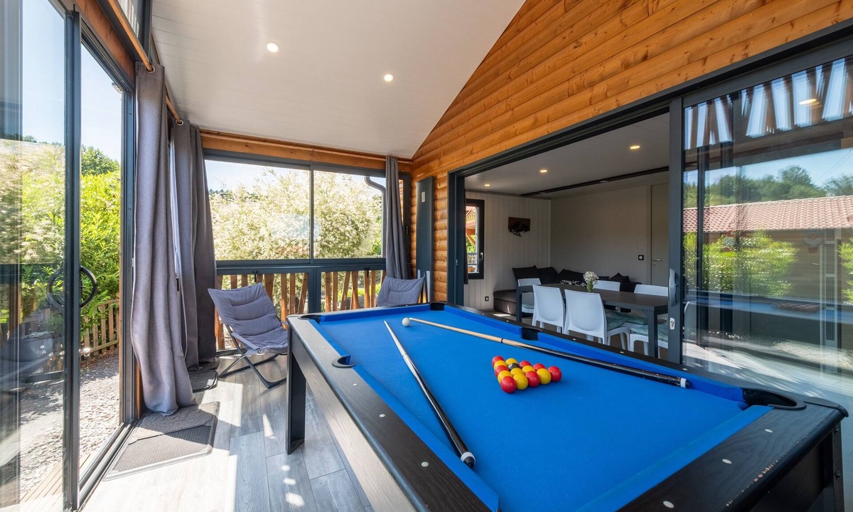 Corcieux Ski Chalet | Chalet l'Entékia near Gérardmer with Billiards and Private Spa