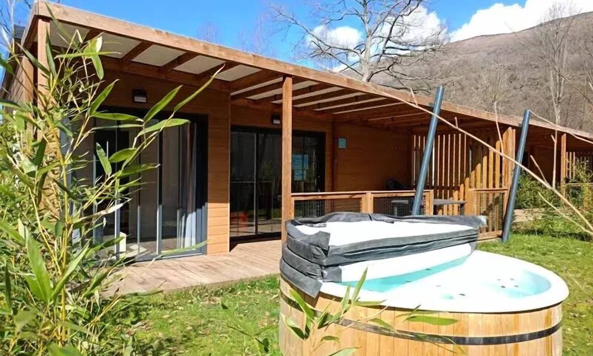 Savignac-les-Ormeaux Ski Chalet | Chalet SPA Confort 42m² - 3 bedrooms + Covered terrace + Reversible air conditioning + TV 6 people