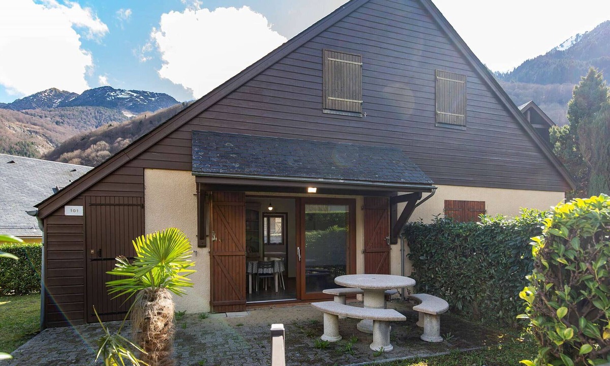 Cauterets Ski Chalet | Chalet with terrace - 5 guests quiet Cauterets