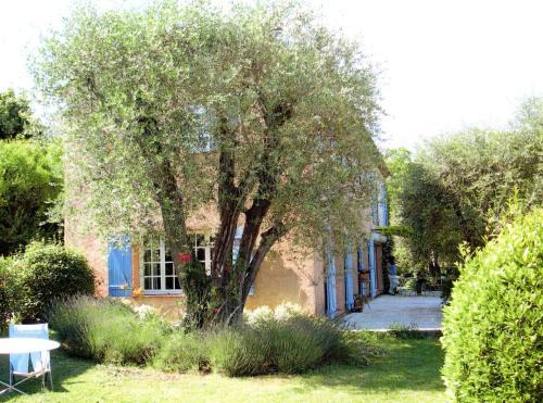 Le Rouret House | Chambre avec acces jardin et piscine. Weekend ou semaine.