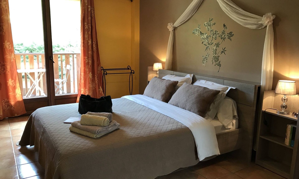 Belvianes-et-Cavirac Bed & Breakfast | Chambre double confort - Le Jardin des Gorges