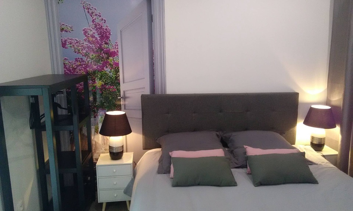 Sainte-Eulalie Bed & Breakfast | Chambre d'Hôtes Les Macarons de Tata