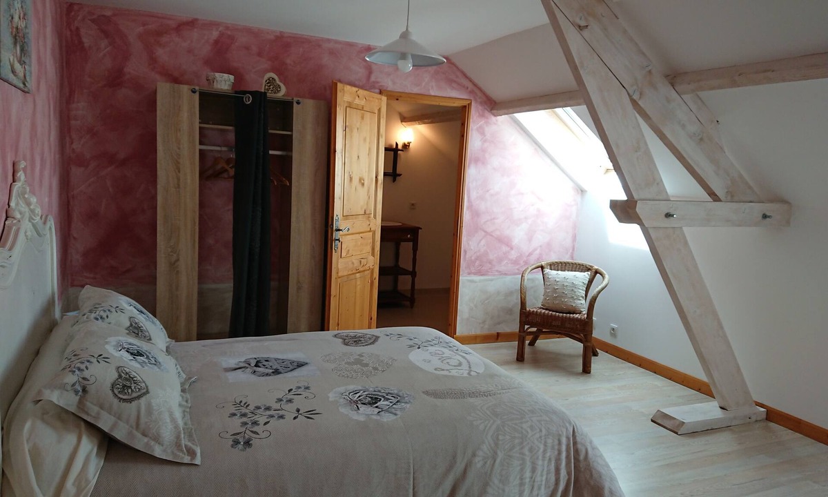Saint-Mards-en-Othe Bed & Breakfast | Chambre Orchidée - Maison d'Othe near Troyes