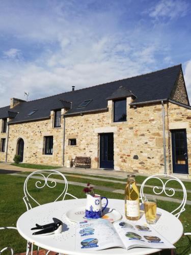Ploubalay Bed & Breakfast | Chambres d'Hôtes des Hirondelles