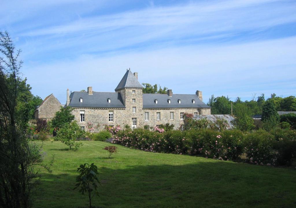 Hillion Bed & Breakfast | Chambres d'hôtes Château de Bonabry