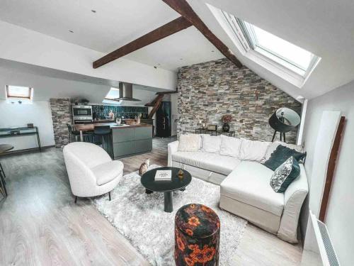 Saint-Serge Apartment | Charmant appartement, proche Jardin des Plantes