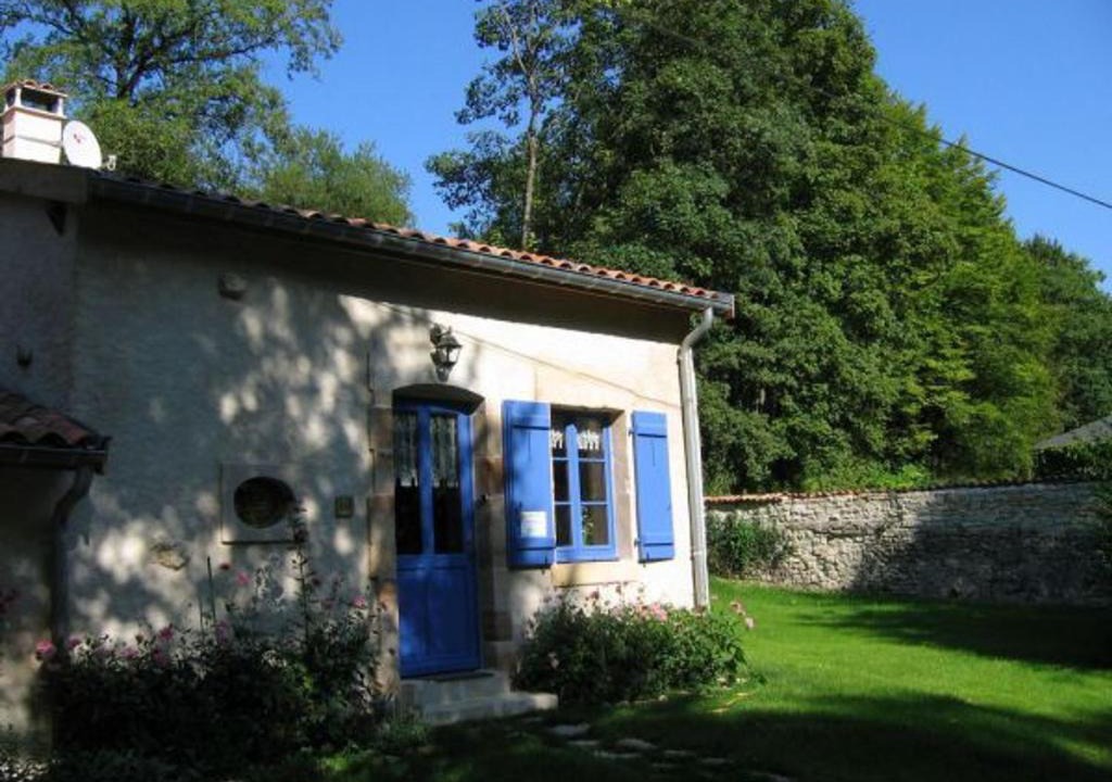 Beausite House | Charmant gîte lorrain avec poêle, jardin et terrasse, proche des sites historiques de Verdun - FR-1-585-4