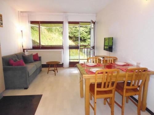 Eaux-Bonnes Apartment | Charmant Studio à Proximité des Pistes – 4 Pers., Balcon, Tout Équipé - FR-1-400-4